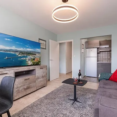 Medecin 26 - Superb Downtown Apartment Nice