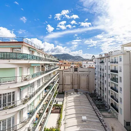 Medecin 26 - Superb Downtown Apartment